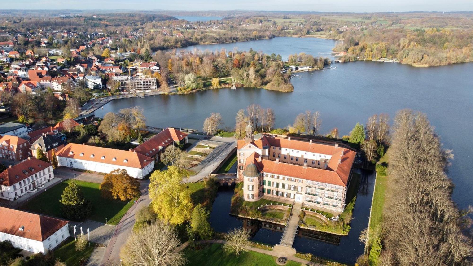 Grosses Ferienhaus Mit 4 Schlafzimmern Ойтин  Экстерьер фото