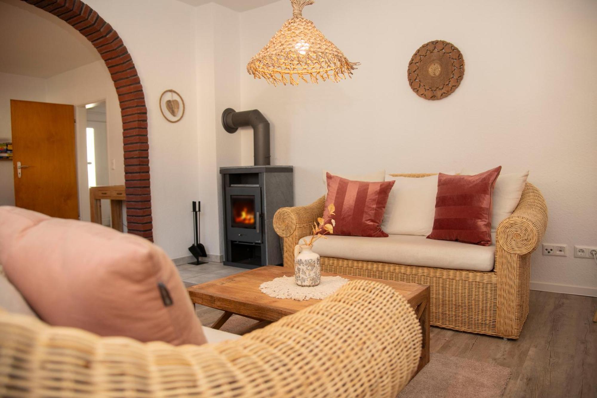 Grosses Ferienhaus Mit 4 Schlafzimmern Ойтин  Экстерьер фото